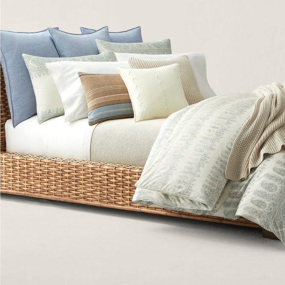 Ralph Lauren Hinsdale Linen Throw Pillow 16 x 24 -Tan / Blue MSRP - Picture 4 of 5